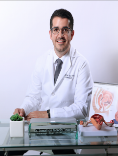 Dr. Jonathan García Tinoco