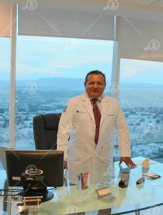Dr. Roberto Sebastian Zamora 